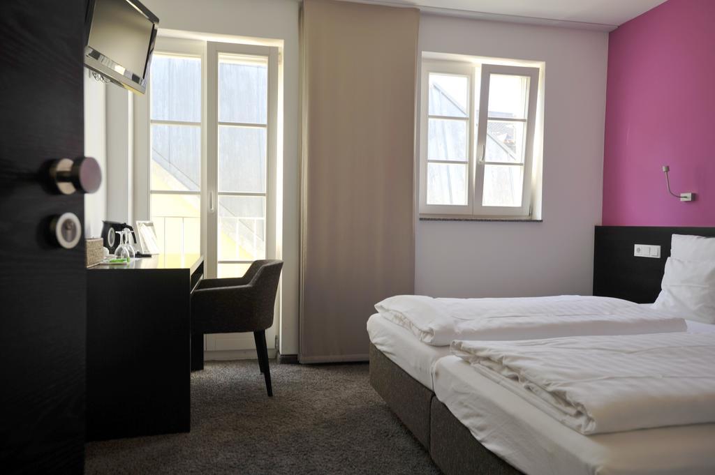 Maximilian Hotel Шпайер Стая снимка