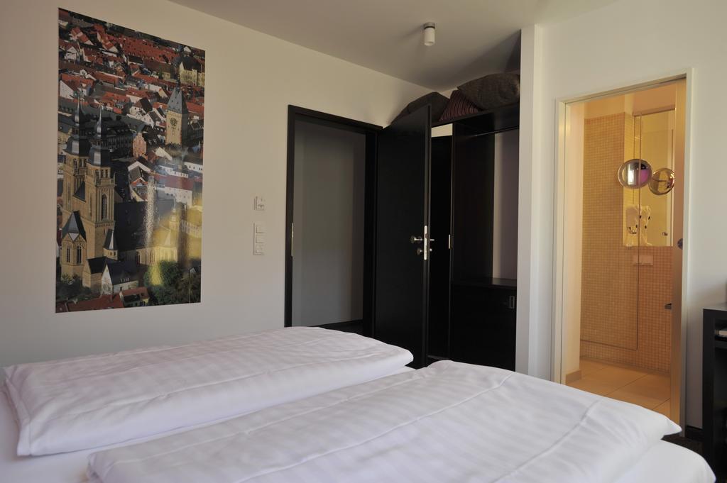 Maximilian Hotel Шпайер Екстериор снимка